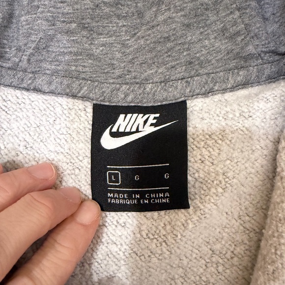 Nike Full Zip Hooded Jacket - Picture 3 of 7